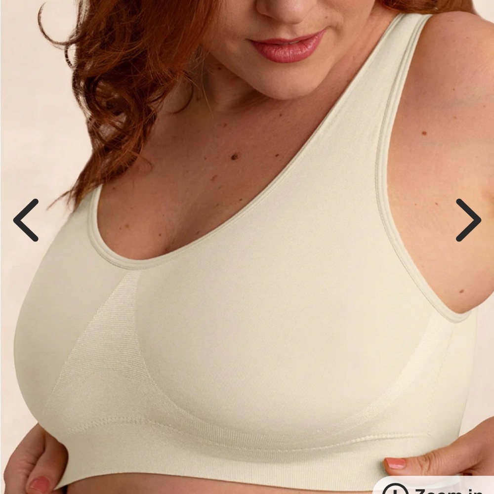 Truekind NWT Everyday Throw on Women's White Intimate Bra